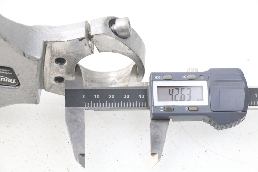 photo de Mesa de suspensão superior TRIUMPH SPRINT ST ABS 1050 (2005 - 2007) - Outro ângulo de visão