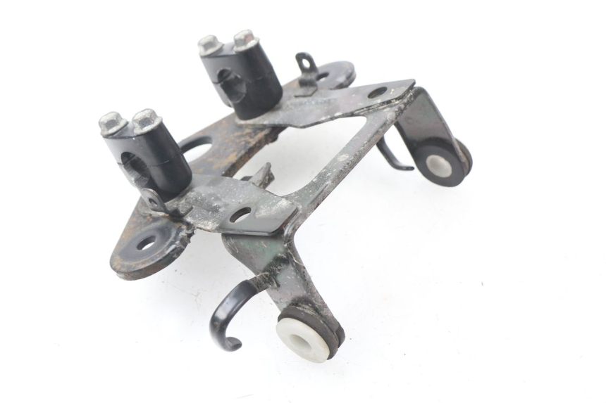 photo de Mesa de suspensão superior YAMAHA SR 125 (1982 - 2003) - Zoom do estado de desgaste