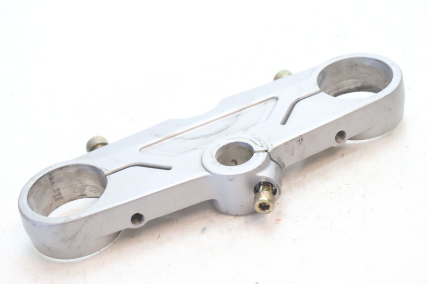 photo de Abraçadeira superior da forquilha DUCATI SS IE DS CARENEE 1000 (2002 - 2006) - Detalhe da peça