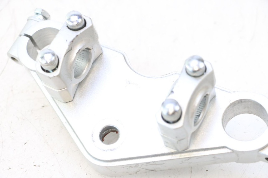 photo de Mesa de suspensão superior YAMASAKI STREET 50 (2013 - 2018) - Pontos de fixação