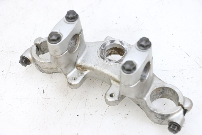 photo de Mesa de suspensão superior YAMAHA TTR 125 (2000 - 2020) - Vista principal