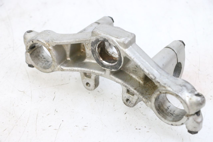 photo de Mesa de suspensão superior YAMAHA TTR 125 (2000 - 2020) - Vista geral