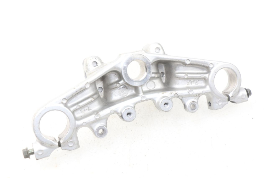 photo de Mesa de Suspensão Superior YAMAHA TW 125 (1998 - 2002) - Zoom do estado de desgaste