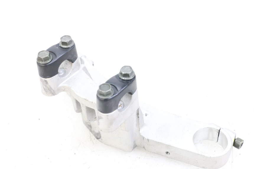 photo de Mesa de suspensão superior KYMCO XCITING 250 (2006 - 2009) - Detalhe da peça