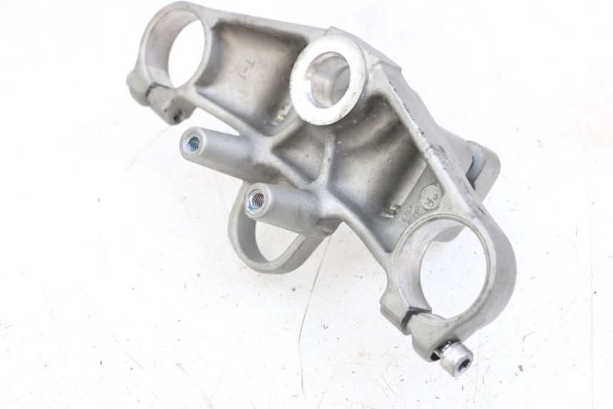 photo de Mesa de suspensão superior YAMAHA XJS DIVERSION 600 (1997 - 1999) - Zoom do estado de desgaste