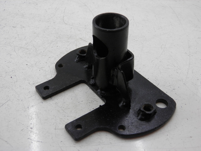 photo de Mesa de Suspensão Superior YAMASAKI YM50QT-N3 RETRO 50 (2012 - 2014) - Detalhe da peça