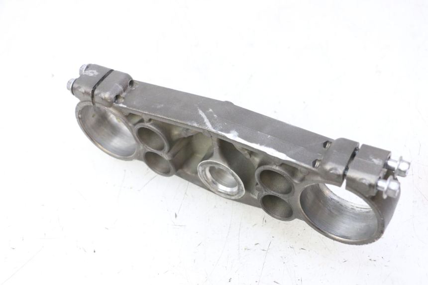 photo de Mesa de Suspensão Superior YAMAHA YZ-F YZF 250 (2014 - 2018) - Zoom do estado de desgaste