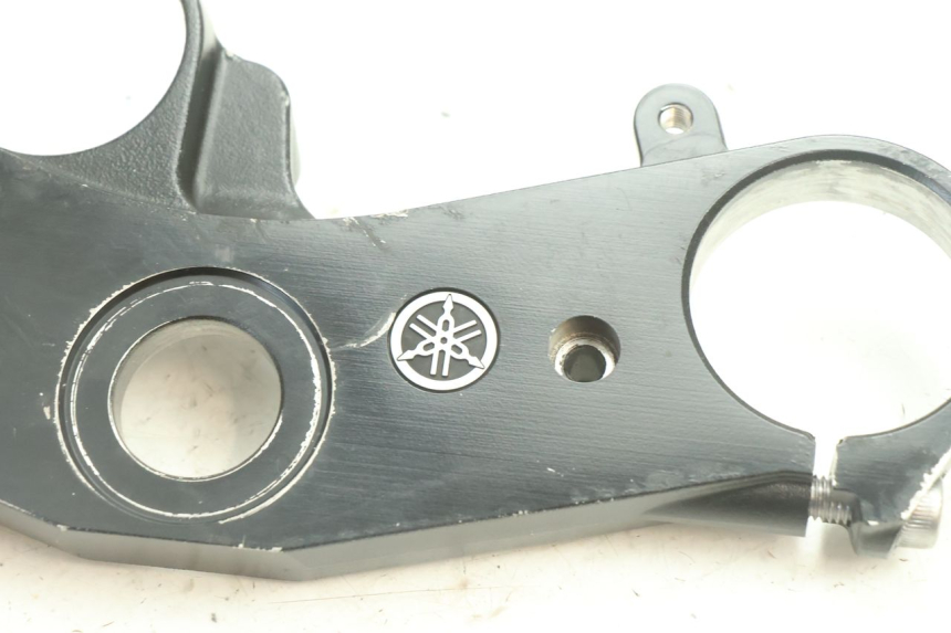 photo de Mesa Superior da Forquilha YAMAHA YZF R6 600 (2008 - 2009) - Zoom do estado de desgaste