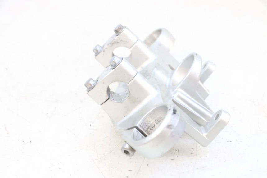 photo de Mesa Superior da Suspensão KAWASAKI ZR 7 750 (1999 - 2004) - Peça verificada