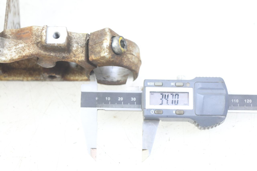 photo de SUPORTE DE GARFO HONDA VT C SHADOW 125 (1999 - 2007) - Detalhe da peça
