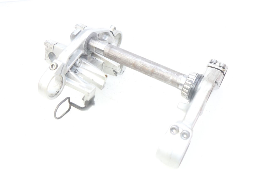 photo de TRIÂNGULO DA SUSPENSÃO DIANTEIRA KAWASAKI ZR7 ZR-7 S 750 (1999 - 2004) - Estado da superfície