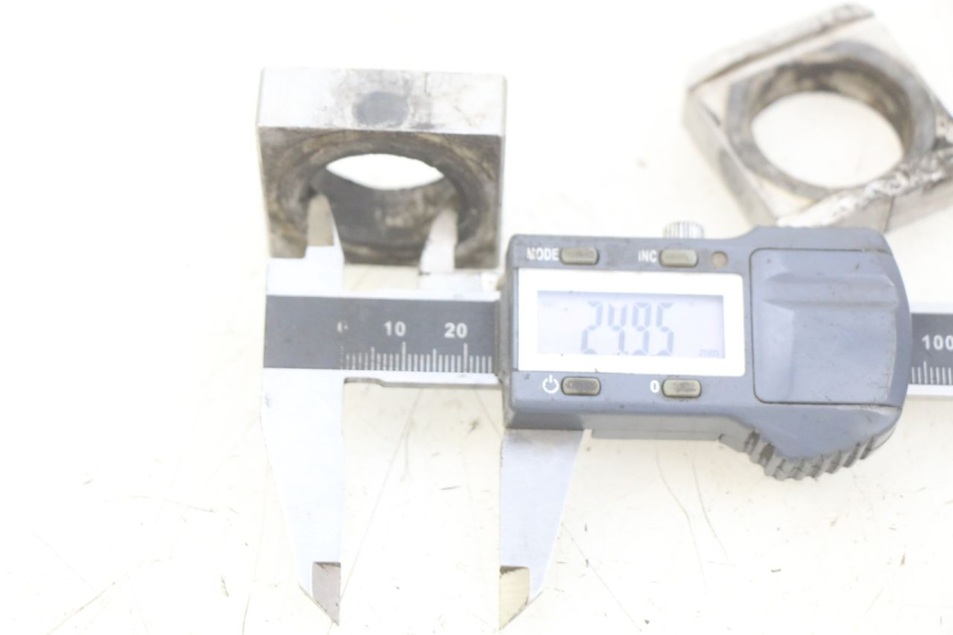 photo de TENSOR DE CORRENTE HONDA CRF CR-F 450 (2009 - 2012) - Detalhe da peça