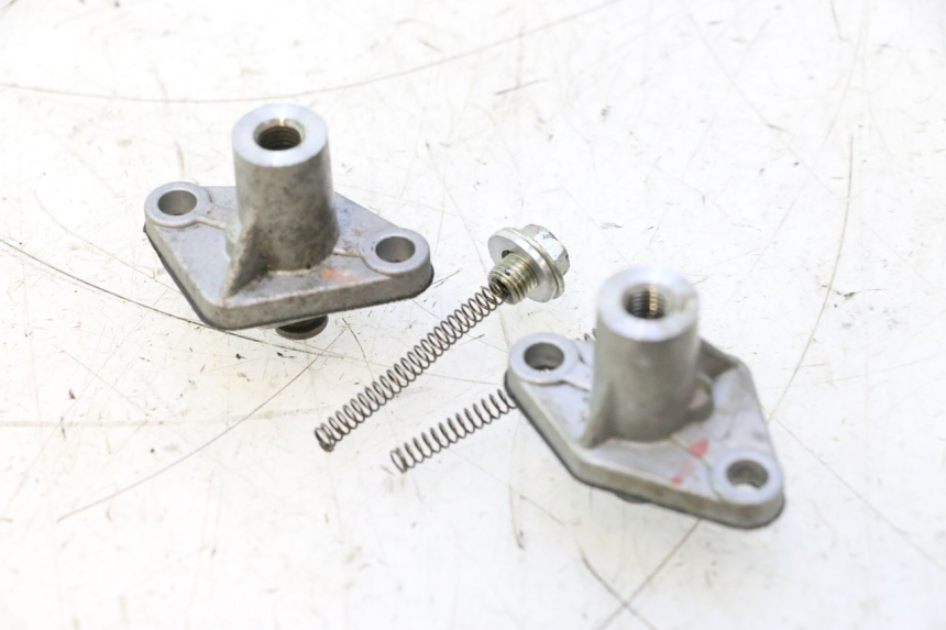 photo de TENSOR DE CORRENTE DE DISTRIBUIÇÃO GILERA GP 800 (2007 - 2013) - Outro ângulo de visão