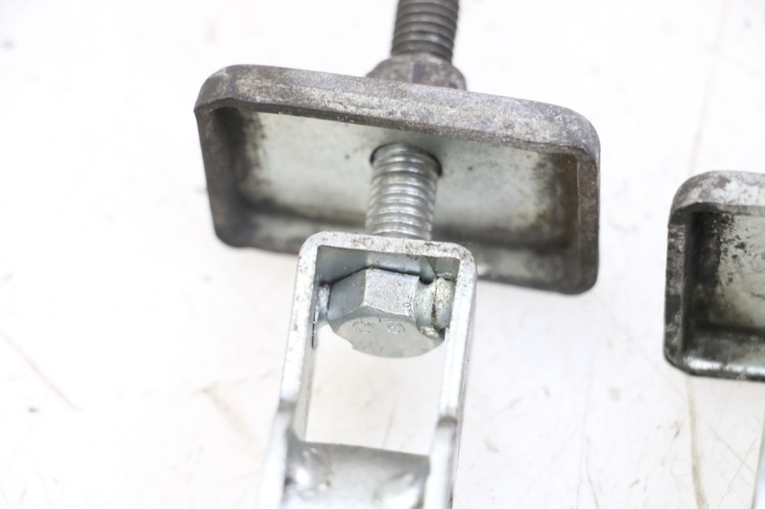 photo de TENSOR DE CORRENTE HYOSUNG GF 125 (2001 - 2005) - Outro ângulo de visão