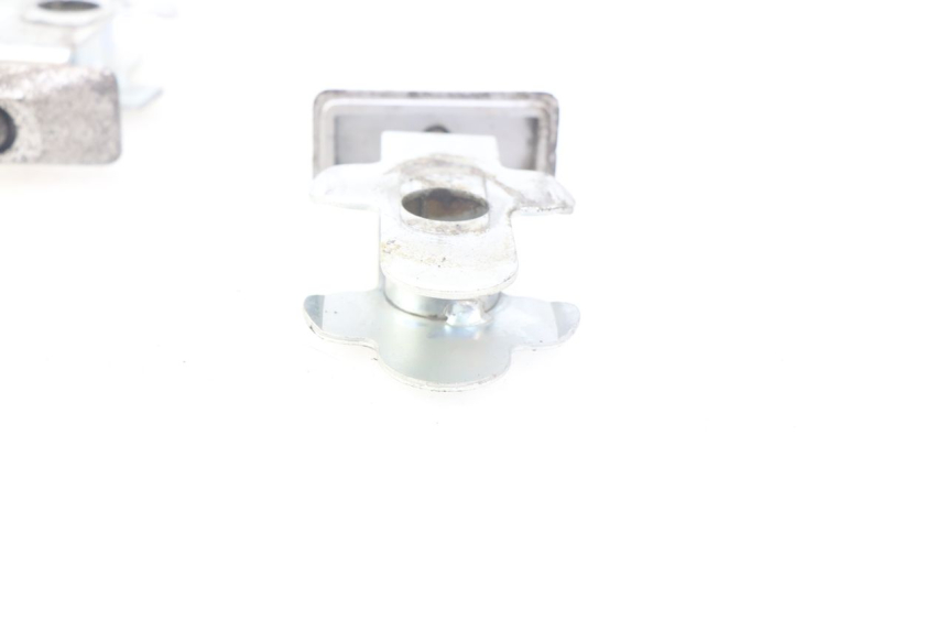photo de TENSOR DE CORRENTE SUZUKI GSF S BANDIT 600 (2000 - 2004) - Outro ângulo de visão