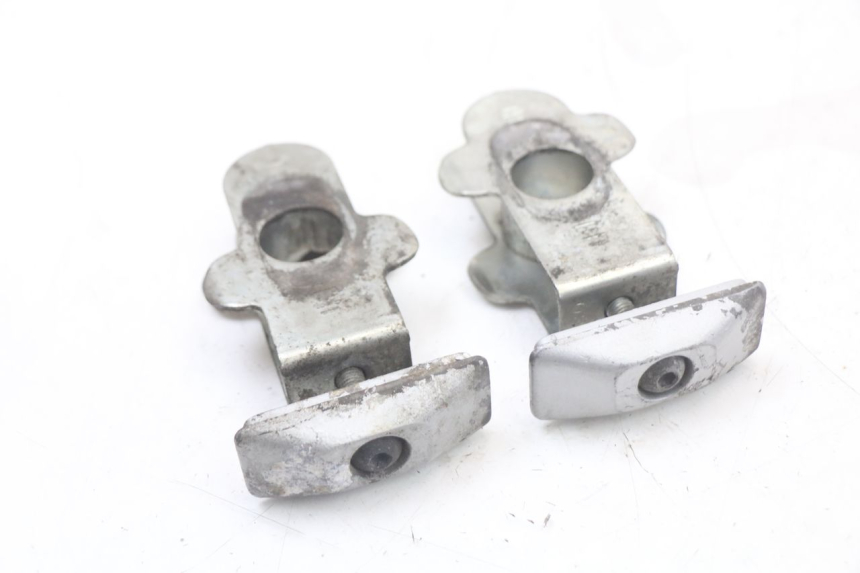 photo de TENSOR DE CORRENTE SUZUKI GSR 750 (2011 - 2017) - Vista principal