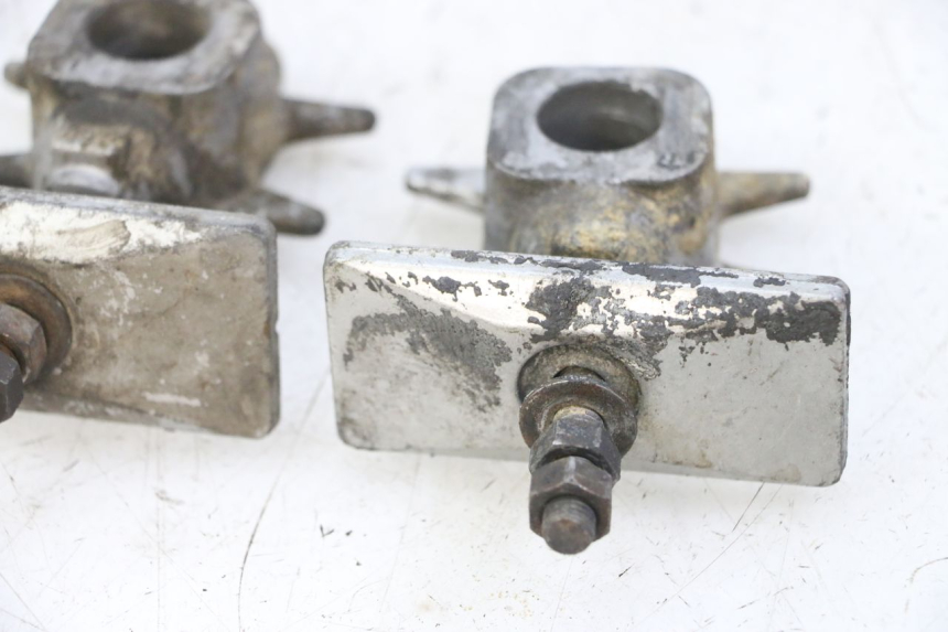 photo de TENSOR DE CORRENTE YAMAHA FZS FAZER 600 (2001 - 2003) - Pontos de fixação