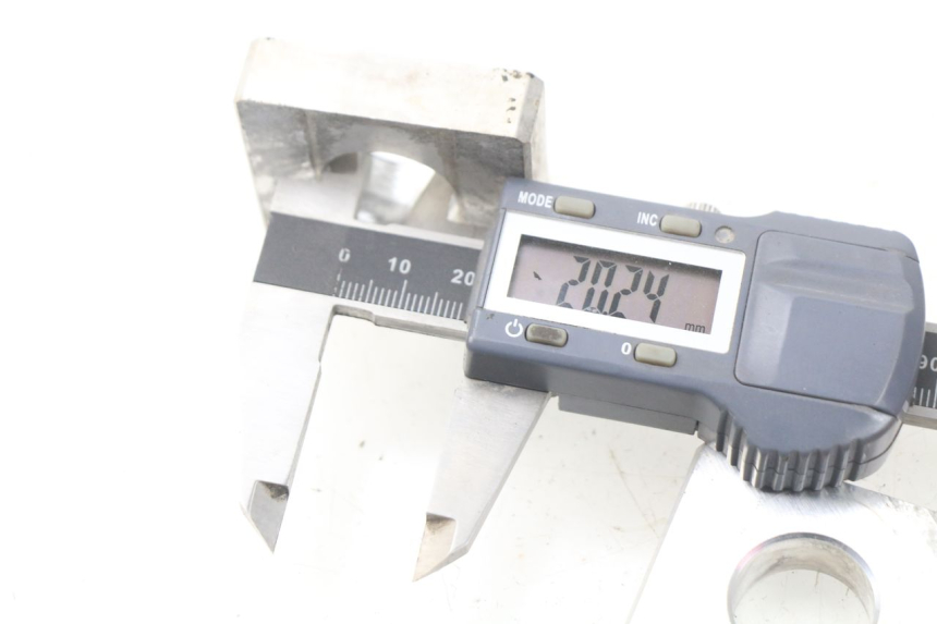 photo de TENSOR DE CORRENTE KAWASAKI Z Z900 900 (2017 - 2019) - Zoom do estado de desgaste