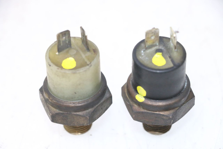 photo de TERMOCONTACTO YAMAHA YP MAJESTY 125 (1998 - 2001) - Vista principal