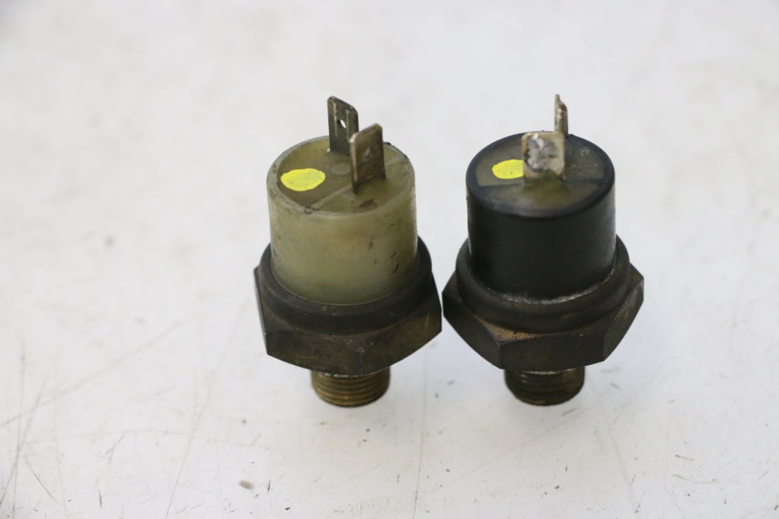 photo de TERMOCONTACTO YAMAHA YP MAJESTY 125 (1998 - 2001) - Detalhe da peça