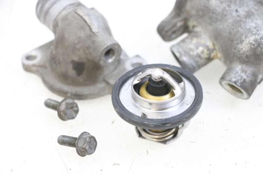 photo de TERMOSTATO SUZUKI DL V STROM 1000 (2002 - 2007) - Pontos de fixação