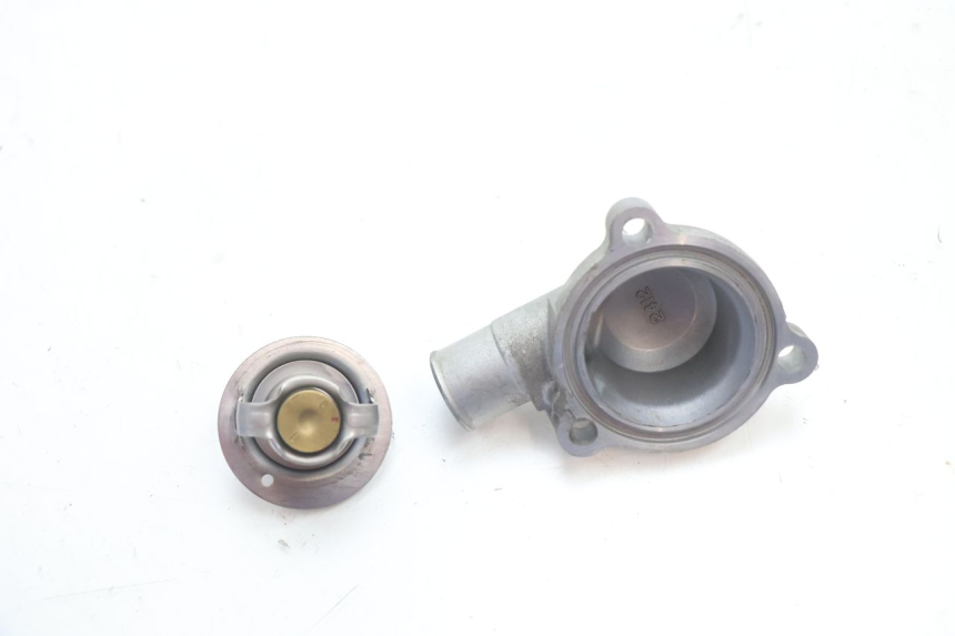 photo de TERMOSTATO KAWASAKI ER-6 ER6 N 650 (2005 - 2009) - Zoom do estado de desgaste