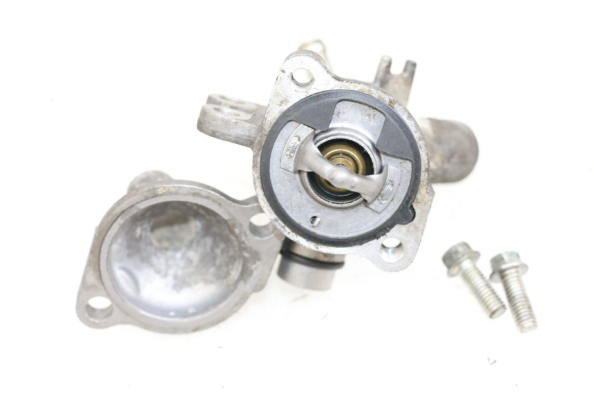 photo de TERMOSTATO HONDA FES S-WING SWING ABS 125 (2007 - 2015) - Outro ângulo de visão