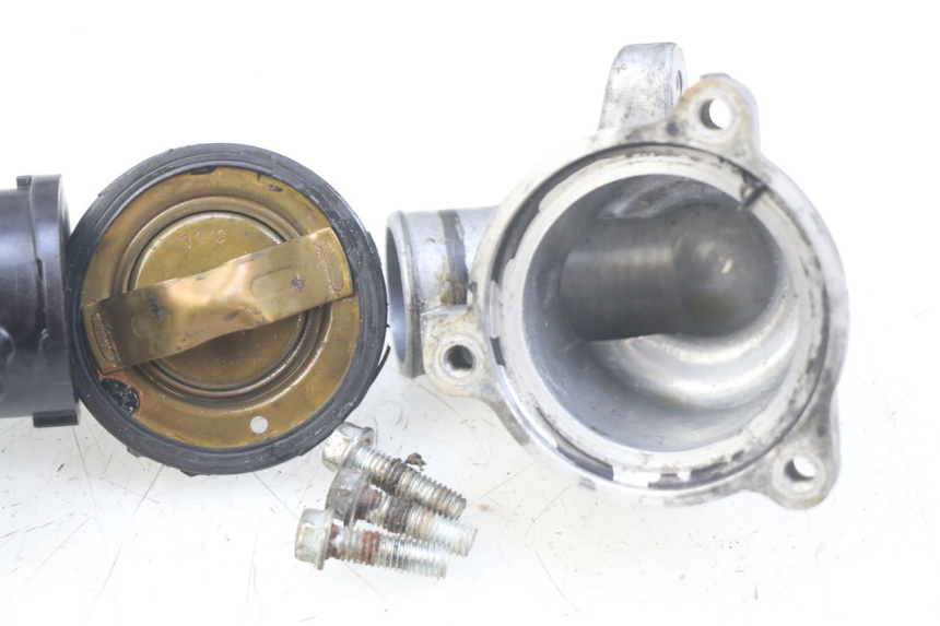 photo de TERMOSTATO YAMAHA FJR ABS 1300 (2006 - 2012) - Estado da superfície