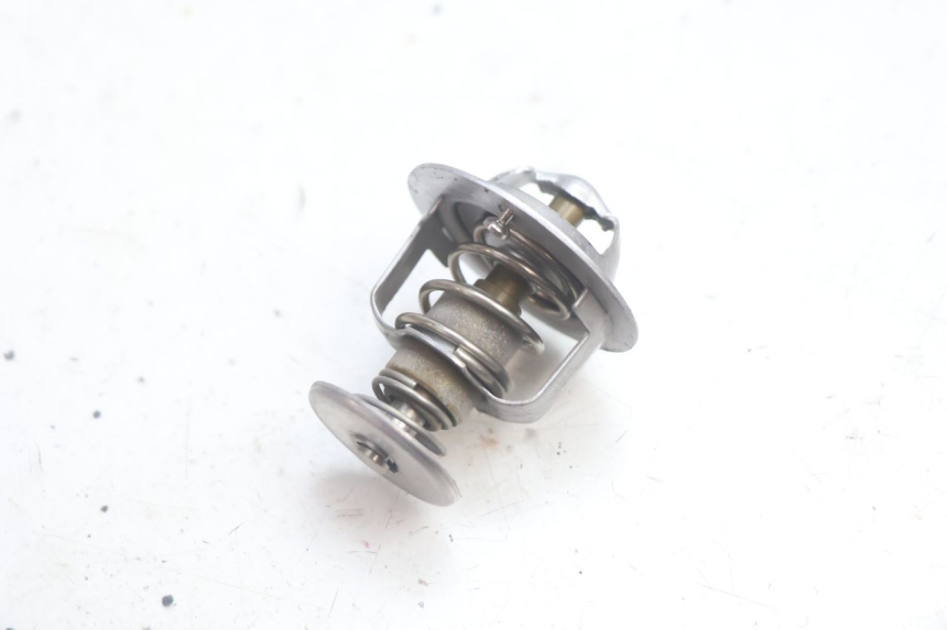 photo de TERMOSTATO HONDA FJS SILVER WING SILVERWING 400 (2005 - 2008) - Outro ângulo de visão