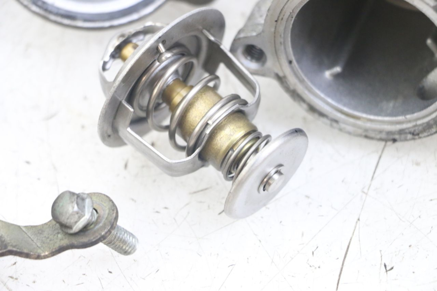 photo de TERMOSTATO HONDA FJS SILVERWING SILVER WING 600 (2001 - 2010) - Estado da superfície