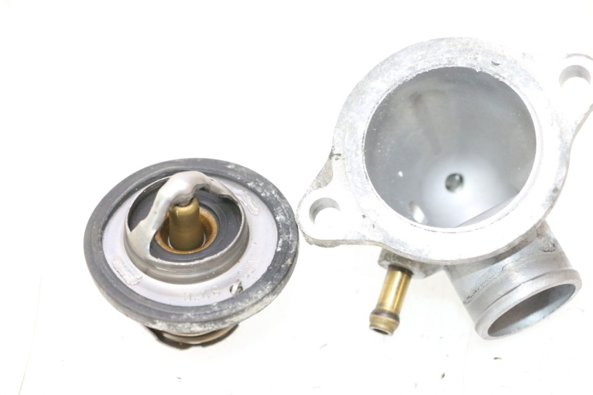photo de TERMOSTATO SUZUKI GSR 600 (2005 - 2012) - Zoom do estado de desgaste