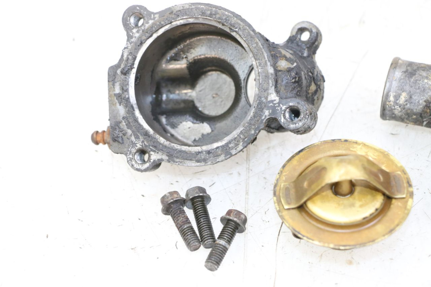 photo de TERMOSTATO KAWASAKI GTR 1000 (1994 - 2004) - Pontos de fixação
