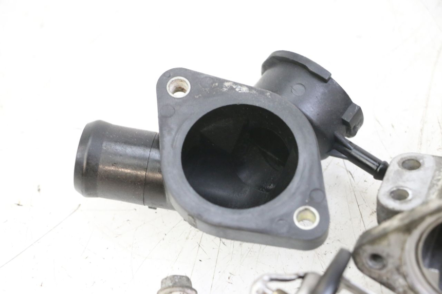 photo de TERMOSTATO SUZUKI GSX F GSXF 650 (2007 - 2015) - Pontos de fixação