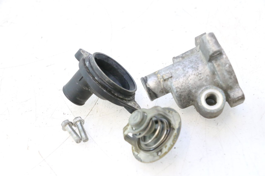 photo de TERMOSTATO YAMAHA TDM ABS 900 (2002 - 2014) - Pontos de fixação