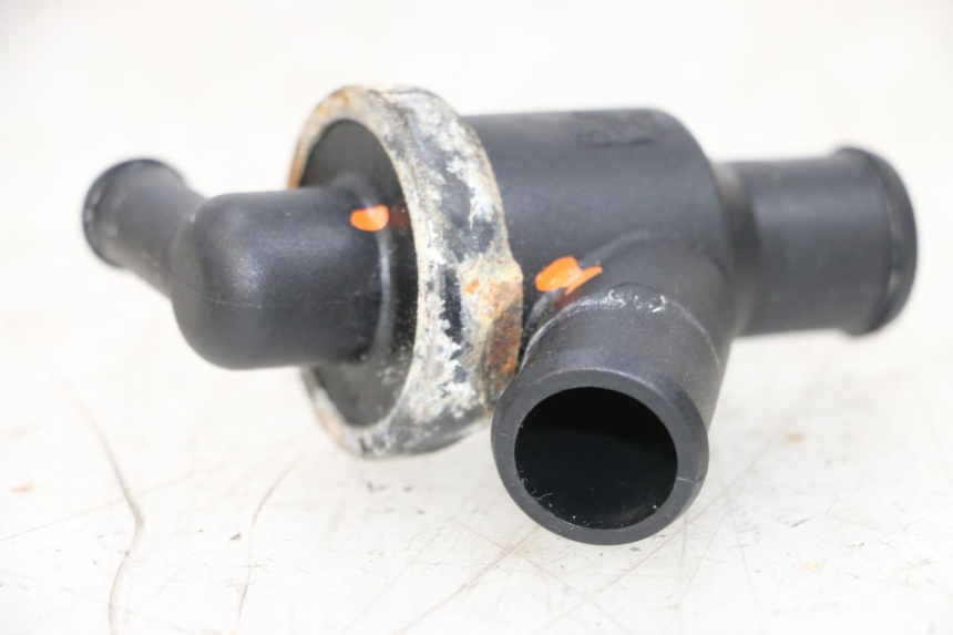 photo de TERMOSTATO PIAGGIO VESPA GTS SUPER IE 125 (2009 - 2016) - Zoom do estado de desgaste