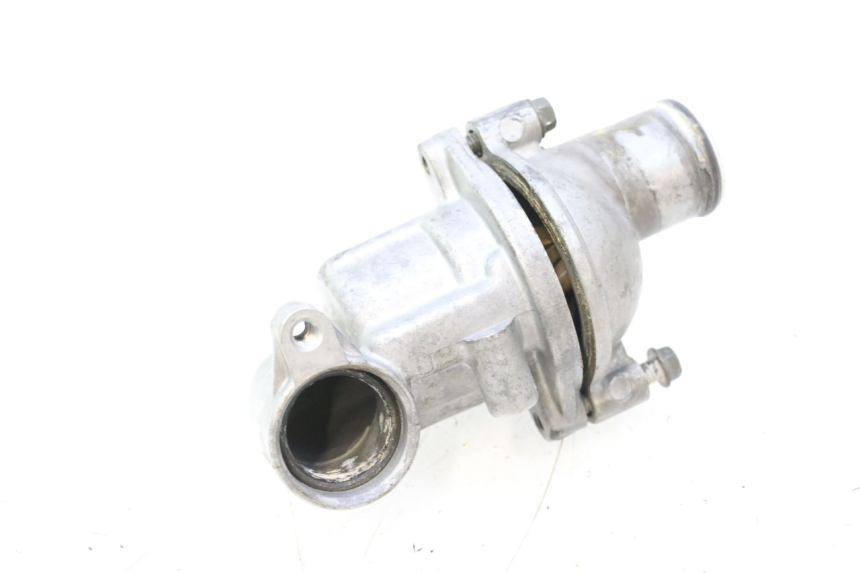 photo de TERMOSTATO YAMAHA YZF R GENESIS 750 (1993 - 1998) - Outro ângulo de visão