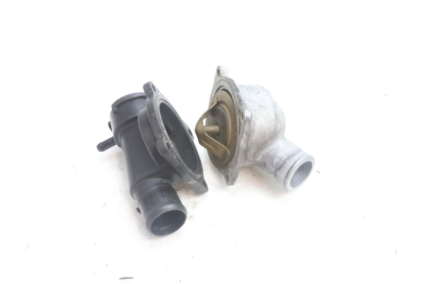 photo de TERMOSTATO KAWASAKI ZZR 600 (1995 - 2004) - Pontos de fixação