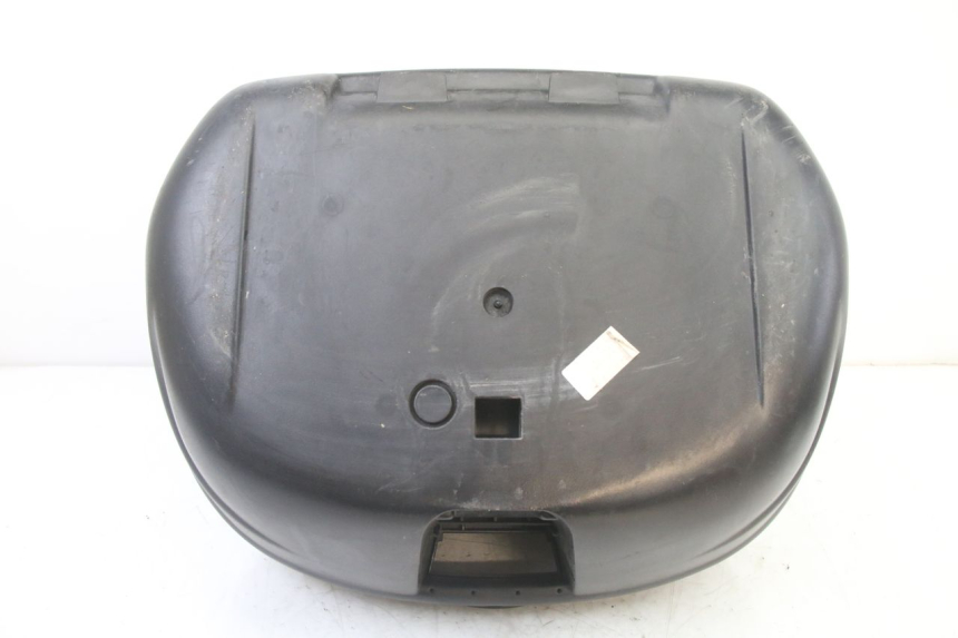 photo de BAÚ TRASEIRO APRILIA ATLANTIC 125 (2003 - 2009) - Detalhes característicos