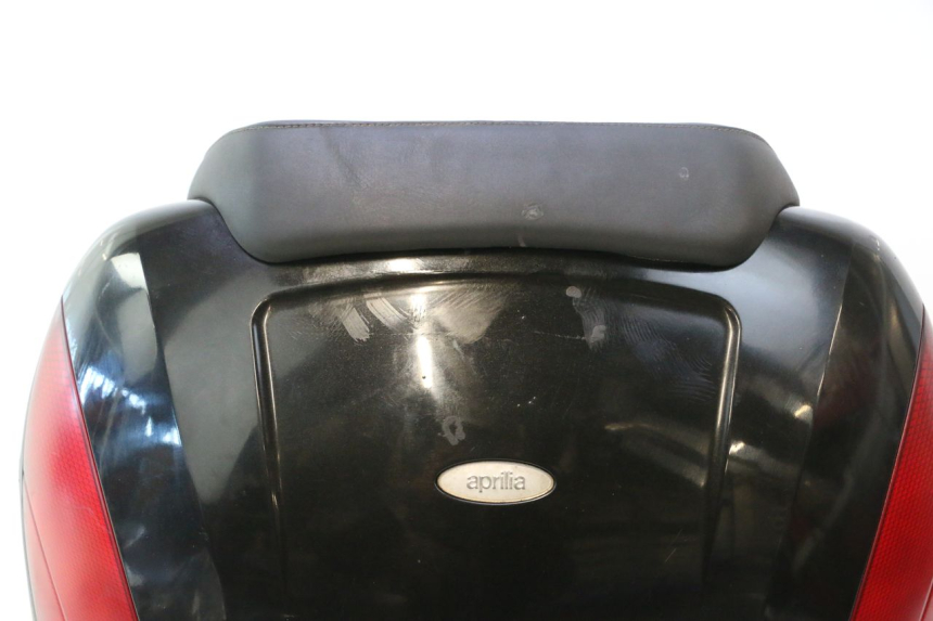 photo de TOP CASE APRILIA ATLANTIC S 125 (2010 - 2013) - Detalhes característicos