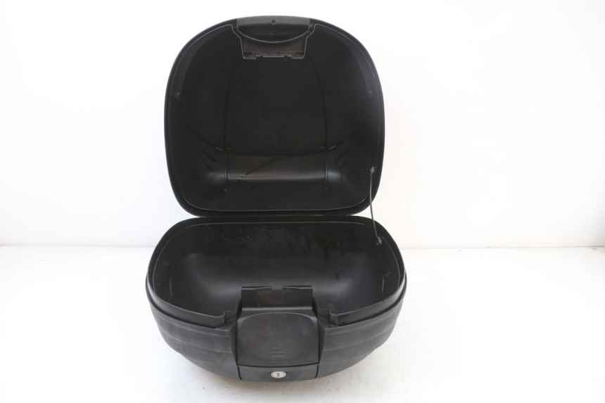 photo de BAU DE TOPO PEUGEOT KISBEE 4T 50 (2018 - 2022) - Pontos de fixação
