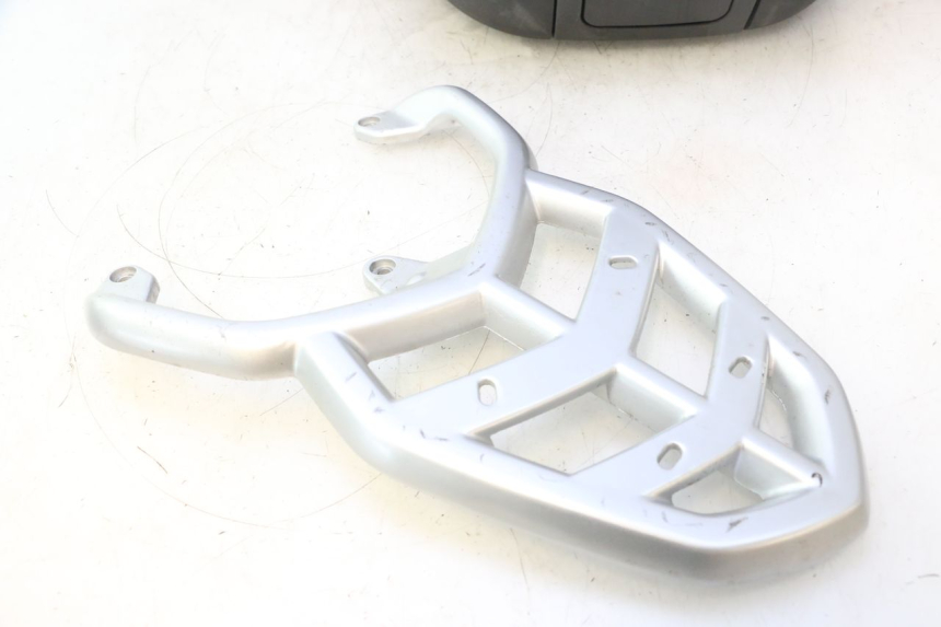 photo de TOP CASE PEUGEOT KISBEE 4T 50 (2023 - 2026) - Estrutura - ampliação