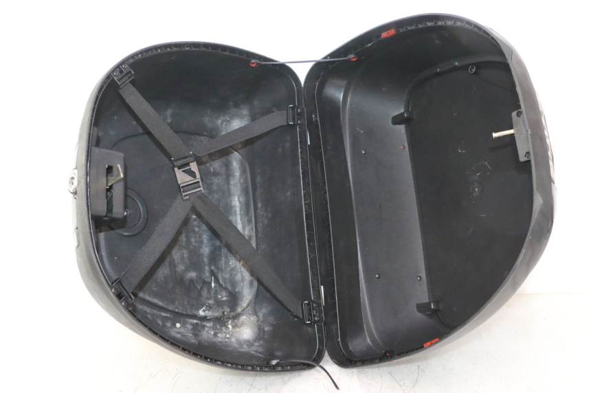 photo de TOP CASE PEUGEOT KISBEE 4T 50 (2023 - 2026) - Estado da superfície