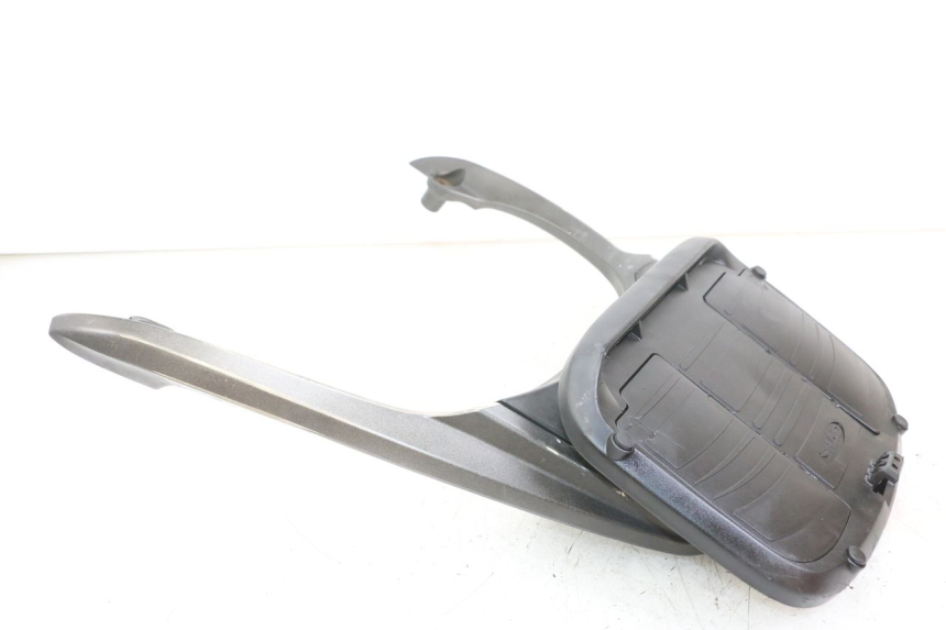 photo de BAU TRASEIRO KYMCO X-TOWN XTOWN 125 (2016 - 2021) - Pontos de fixação