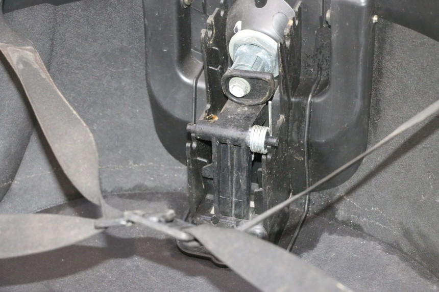 photo de BAU TRASEIRO PIAGGIO MP3 LT 400 (2007 - 2012) - Ampliação dos componentes