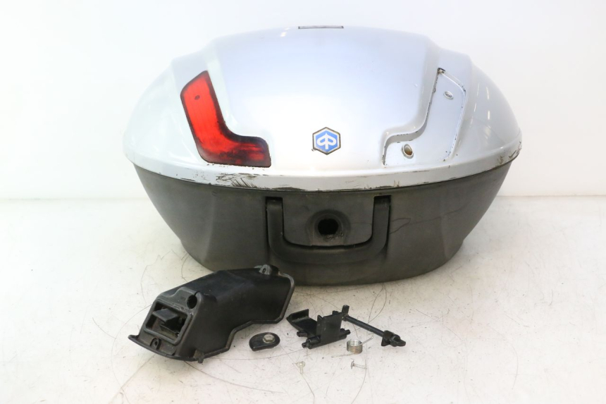 photo de BAÚ TRASEIRO PIAGGIO MP3 125 (2006 - 2014) - Vista principal