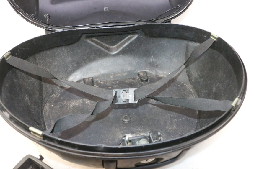 photo de BAÚ TRASEIRO PIAGGIO MP3 125 (2006 - 2014) - Marcações e referências