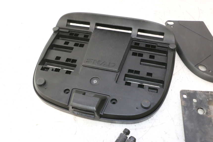 photo de TOP CASE PIAGGIO MP3 500 (2016 - 2018) - Zoom do estado de desgaste