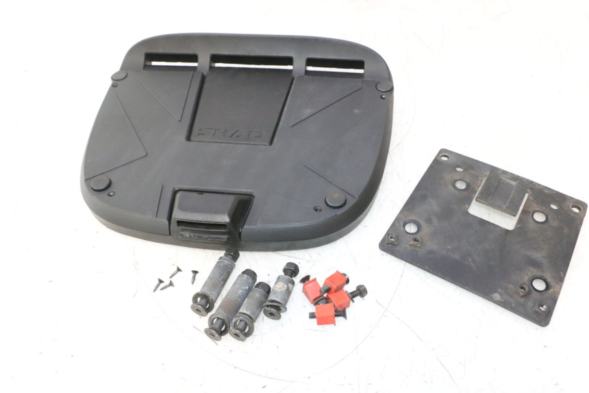photo de TOP CASE PIAGGIO MP3 500 (2016 - 2018) - Marcações e referências