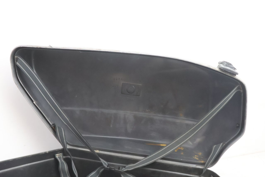 photo de BAU TRASEIRO APRILIA SCARABEO GT 125 (1999 - 2007) - Pontos de fixação