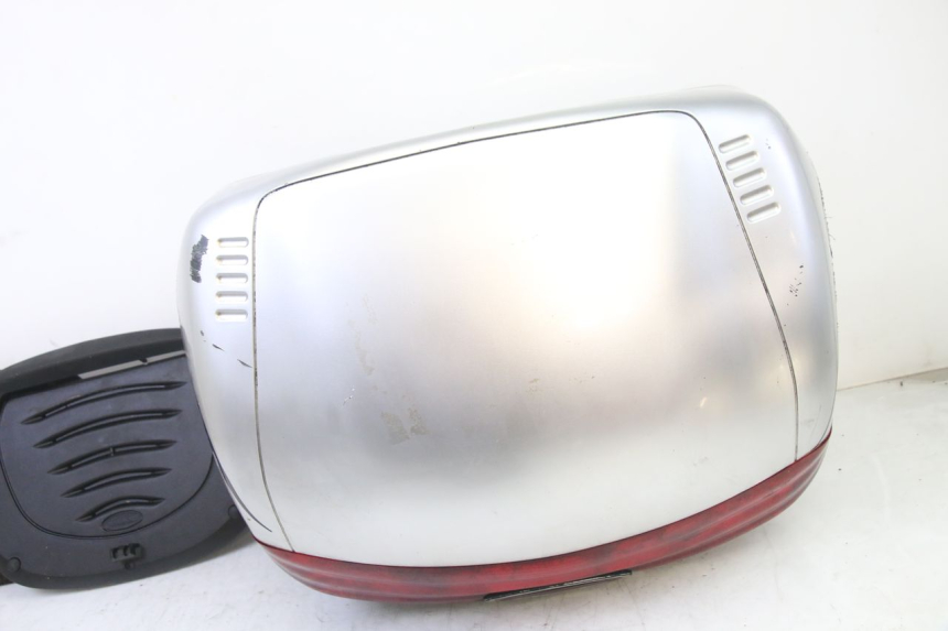 photo de BAU TRASEIRO PIAGGIO SUPER LX 125 (2000 - 2003) - Detalhes característicos
